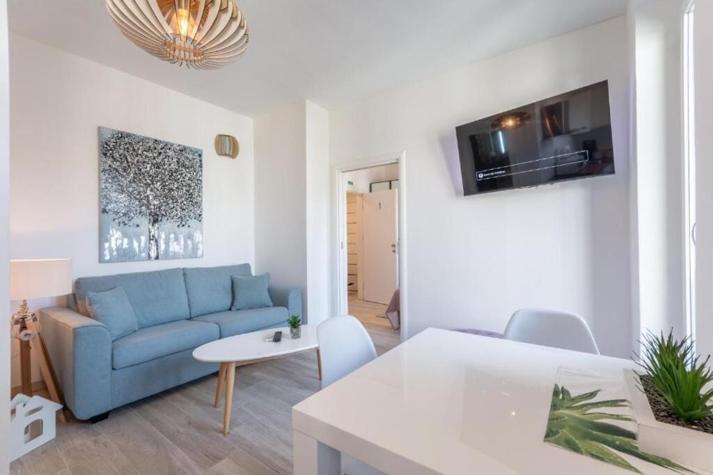 Apartments And Room Poesia Split Extérieur photo